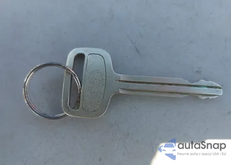 2000 Toyota Celica Gt z USA, uszkodzony, nr VIN JTDDR32T4Y0065557